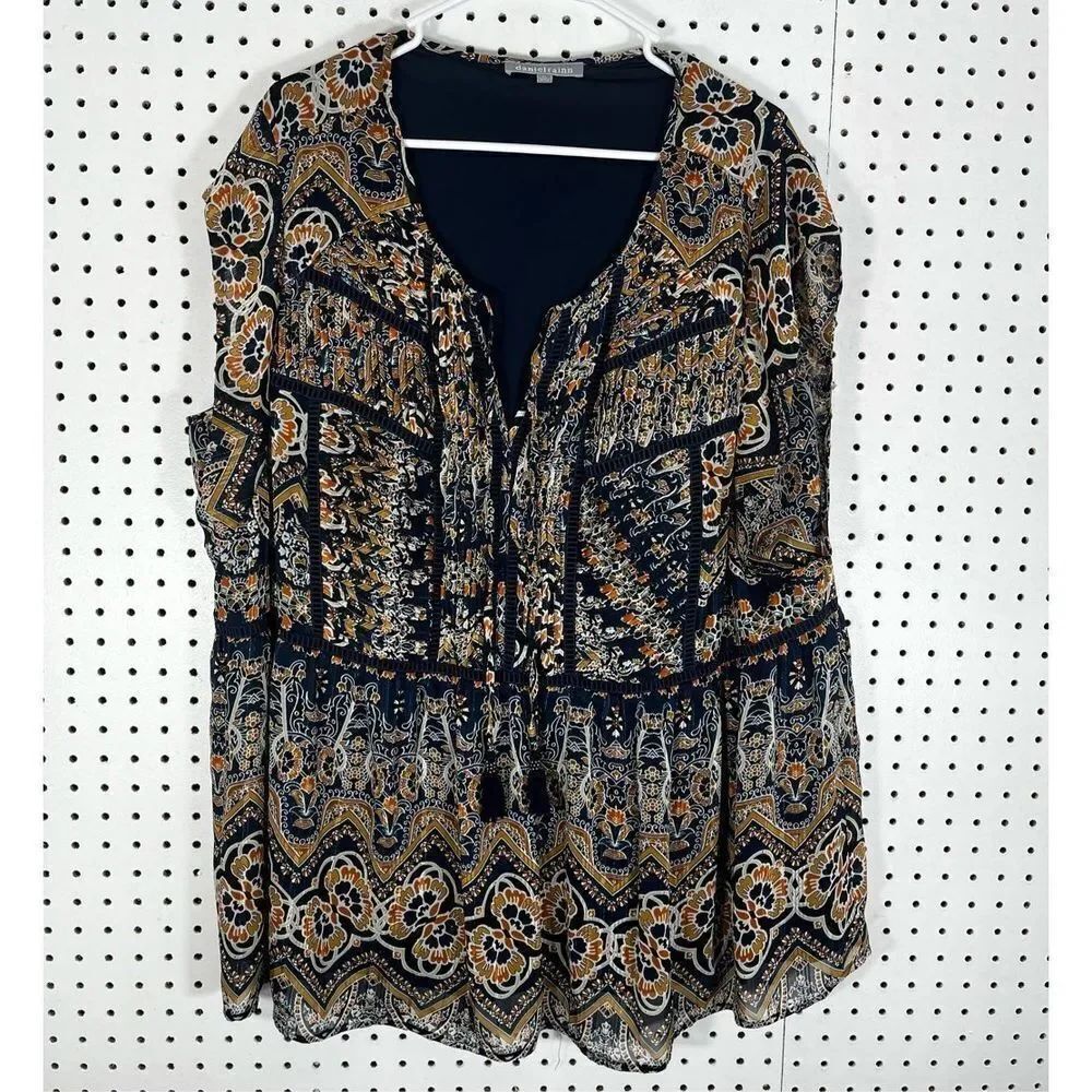 Daniel Rainn blouse